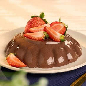 Flan-De-Chocolate-Com-Morango-Oba-500g